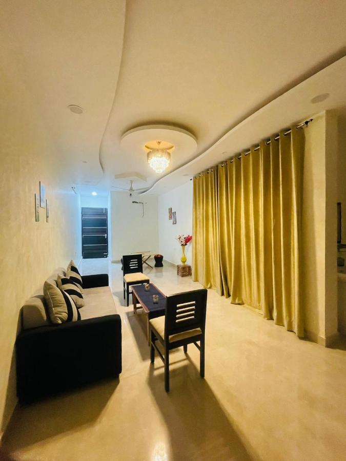 Atulyam Stays Sushant Golf City لاكناو المظهر الخارجي الصورة