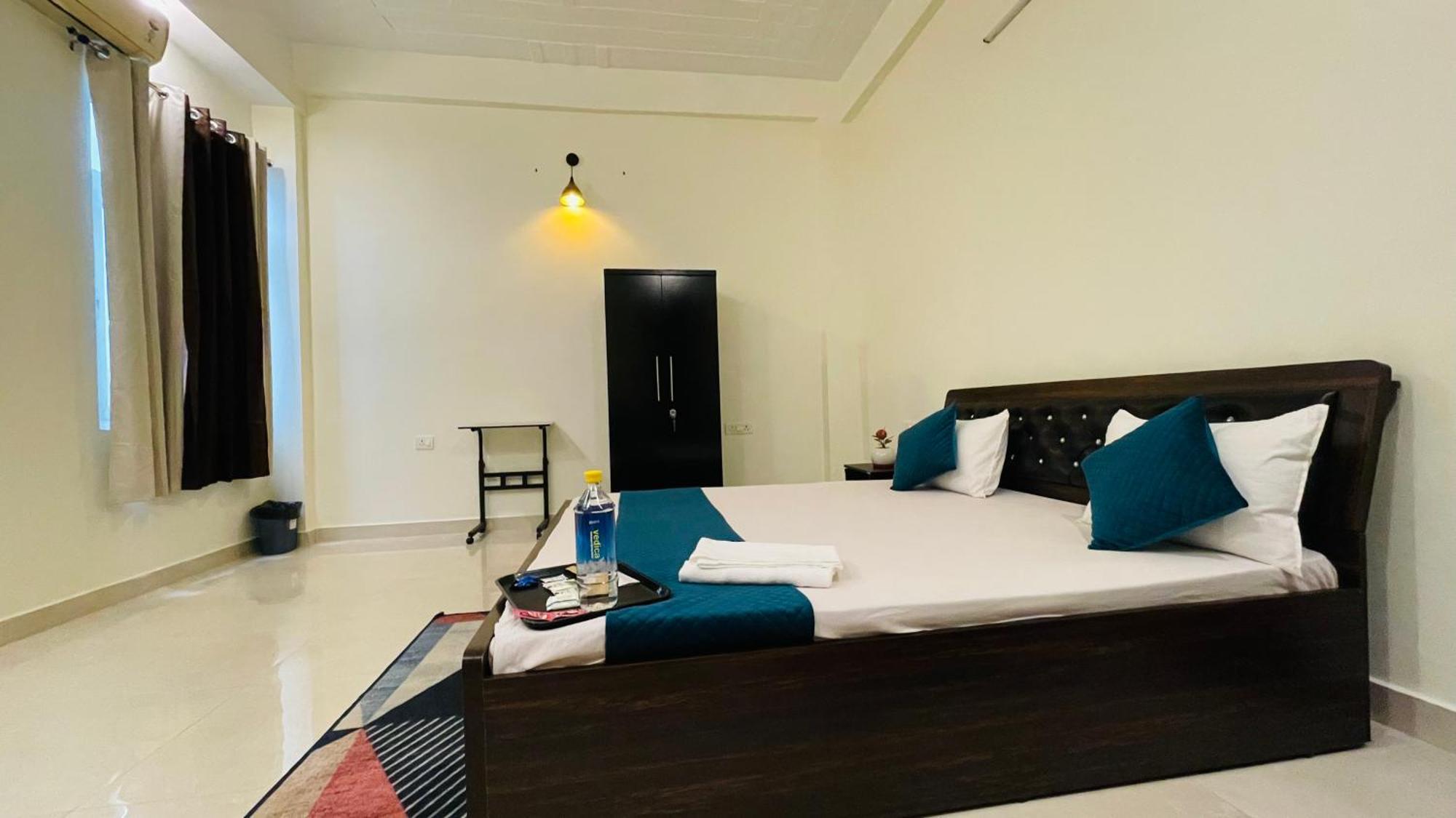 Atulyam Stays Sushant Golf City لاكناو المظهر الخارجي الصورة