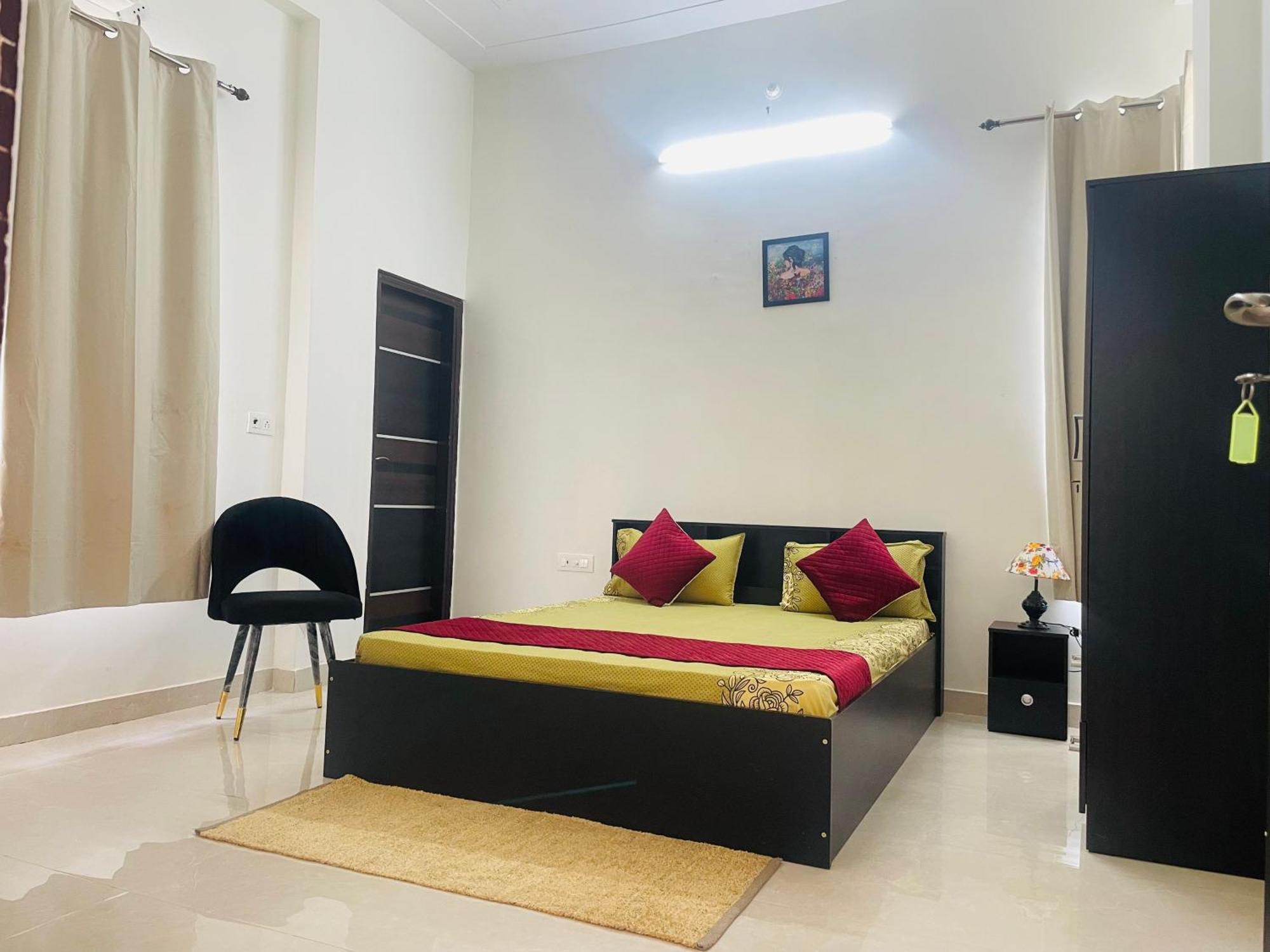 Atulyam Stays Sushant Golf City لاكناو المظهر الخارجي الصورة