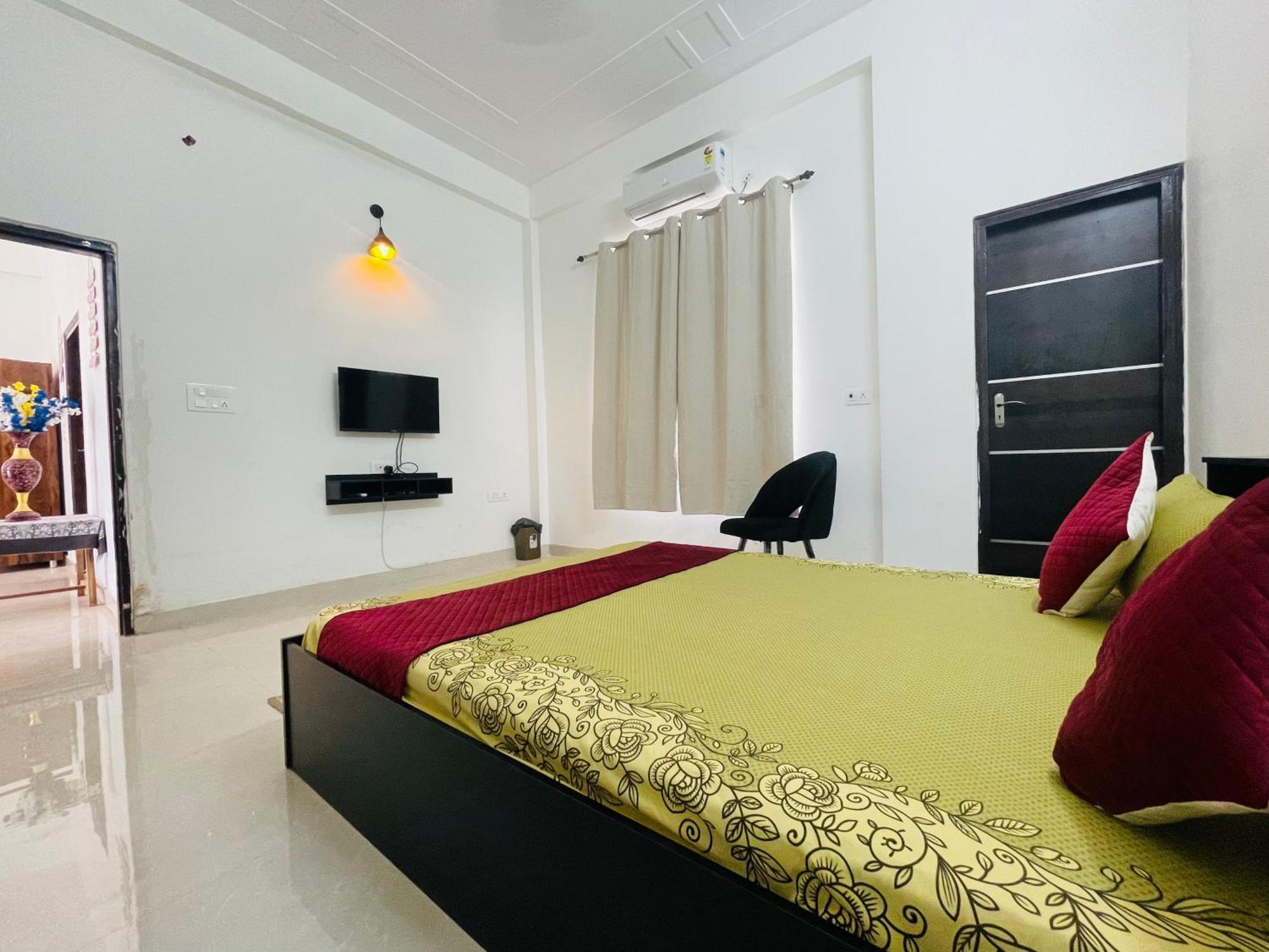 Atulyam Stays Sushant Golf City لاكناو المظهر الخارجي الصورة