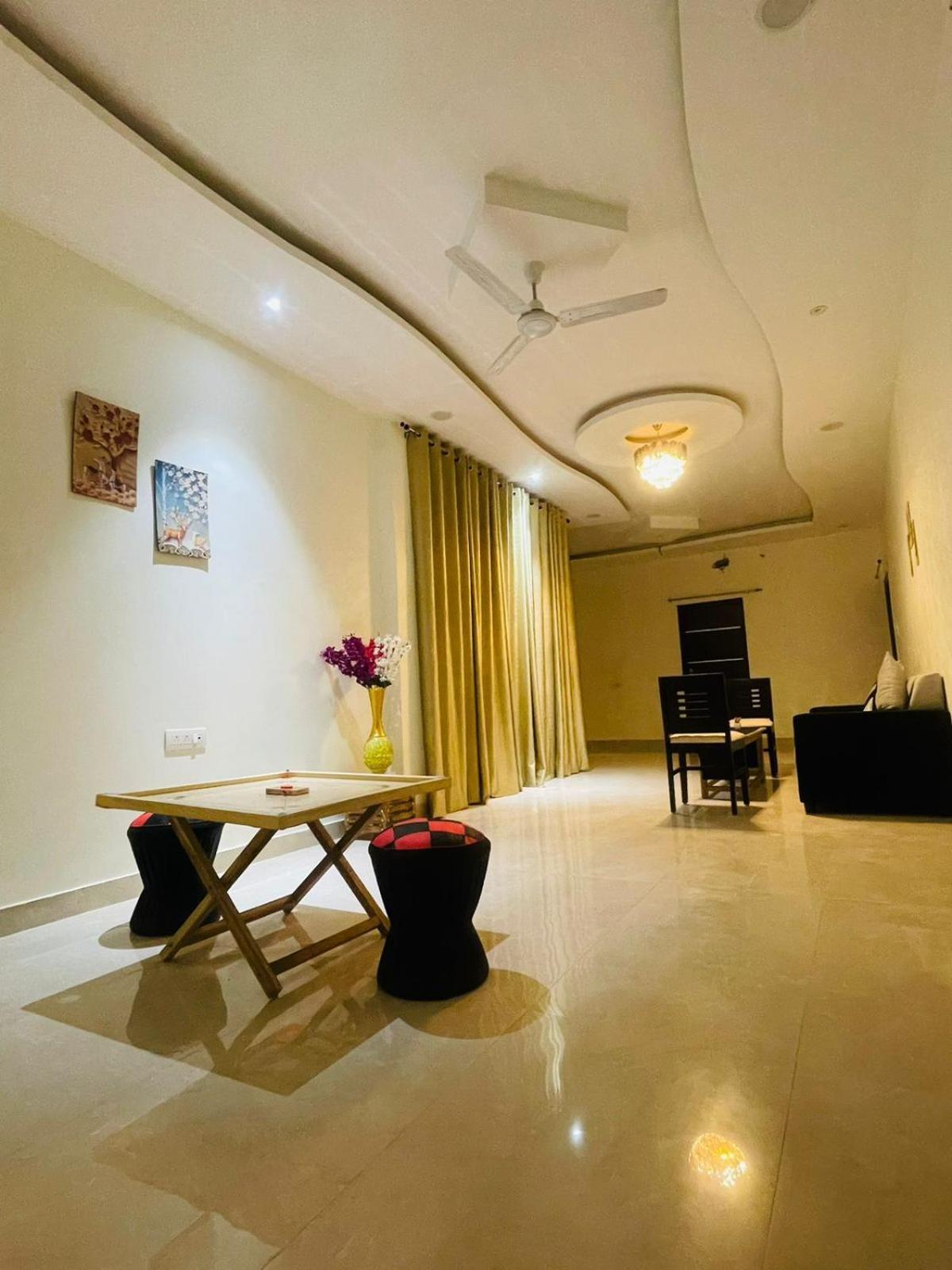 Atulyam Stays Sushant Golf City لاكناو المظهر الخارجي الصورة